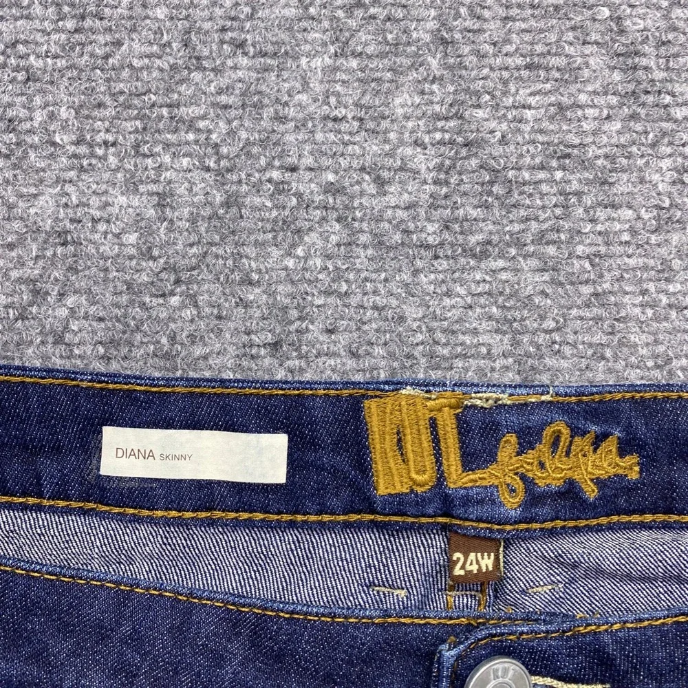 Kut from the Kloth measurements waist